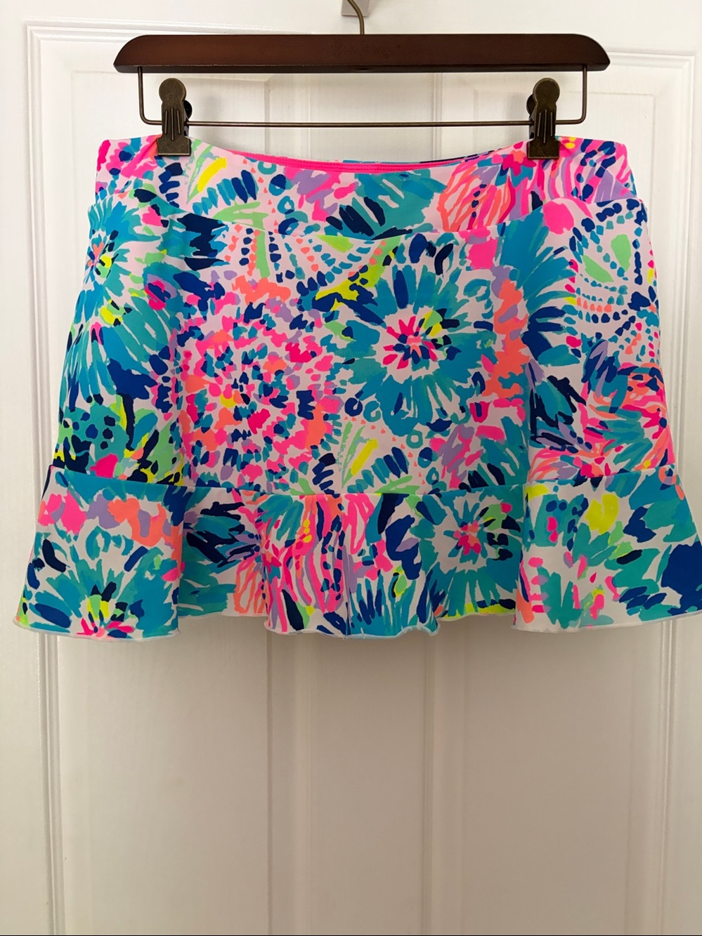 Lilly Pulitzer Luxletic Sierra Skort in Multi High Dive 🦄 size women’s L -UPF 50